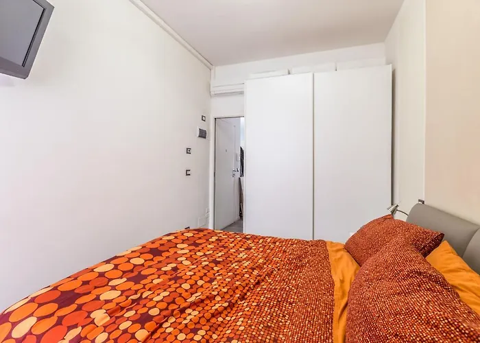 De' Fusari, By Short Holidays